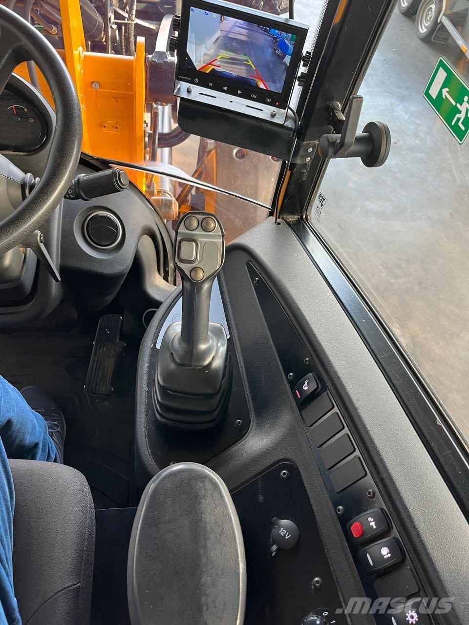 JCB 409 Agri Tekerlekli yükleyiciler