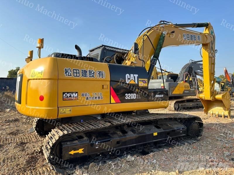 CAT 320D2 Paletli ekskavatörler