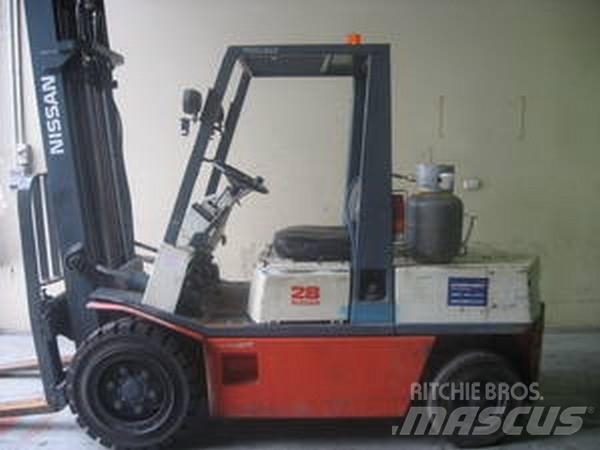 Nissan Nissan Diger