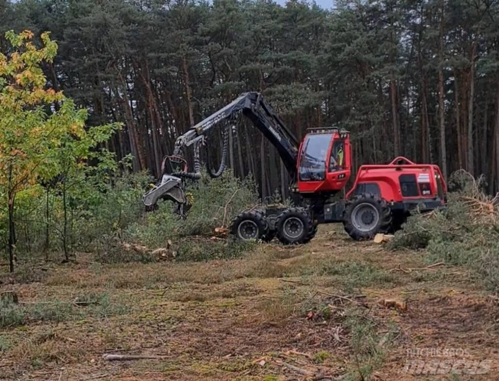 Komatsu 911.6 Biçerdöverler
