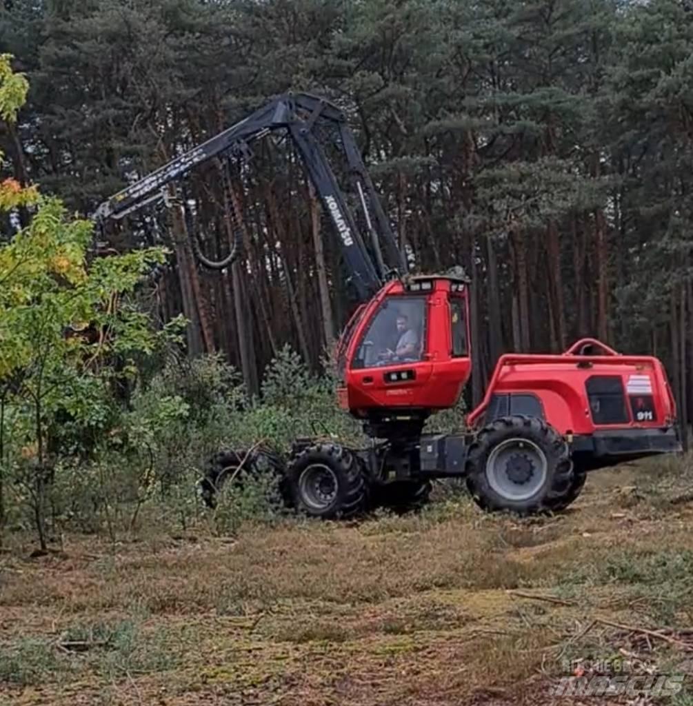 Komatsu 911.6 Biçerdöverler
