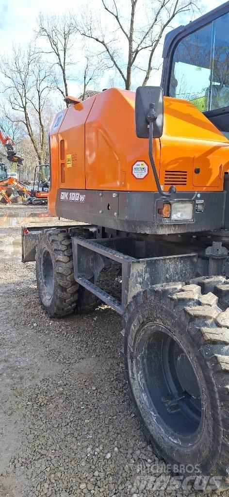 Doosan DX 100 W-7 Lastik tekerli ekskavatörler
