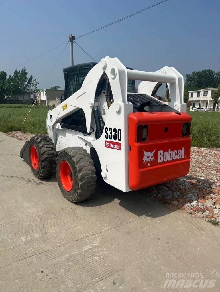 Bobcat S 330 Skid steer loderler