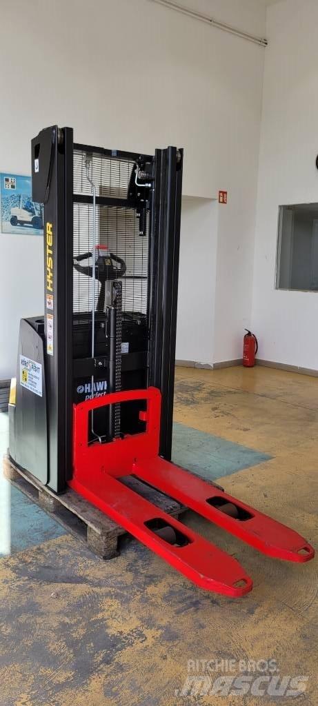 Hyster S 1.0 Yaya kumandali istif makinasi