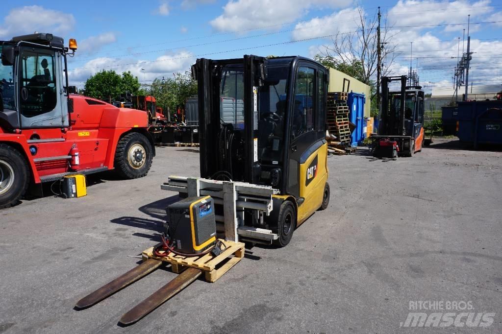 CAT EP25N Elektrikli forkliftler