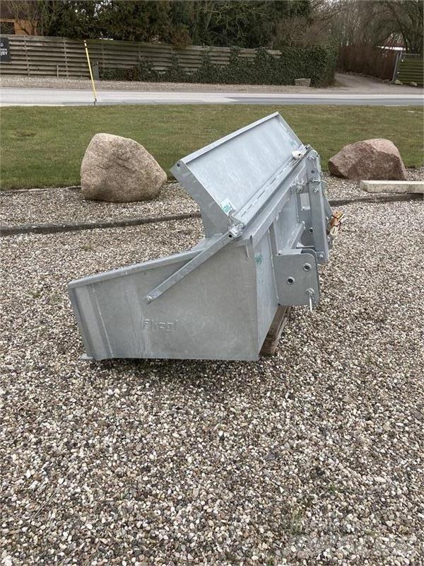 Fliegl 1,2 - 2,2 meter Diger traktör aksesuarlari