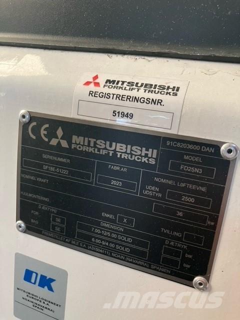 Mitsubishi FD25N3 Dizel forkliftler