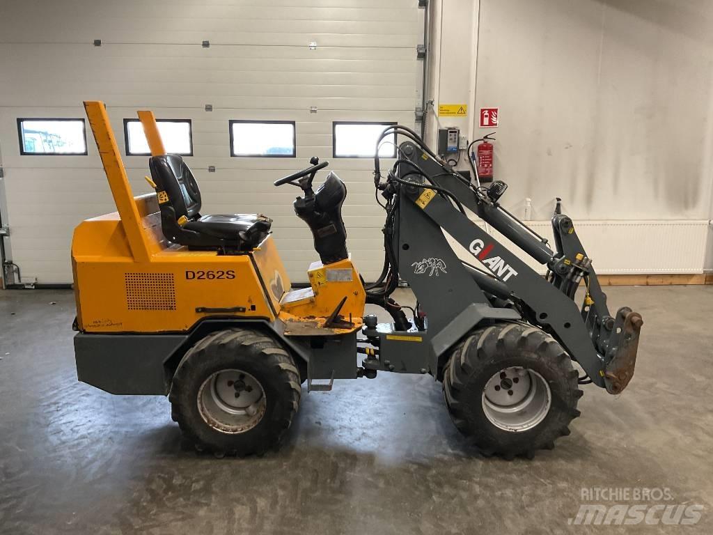 GiANT 262 S Çok amaçlı yükleyiciler