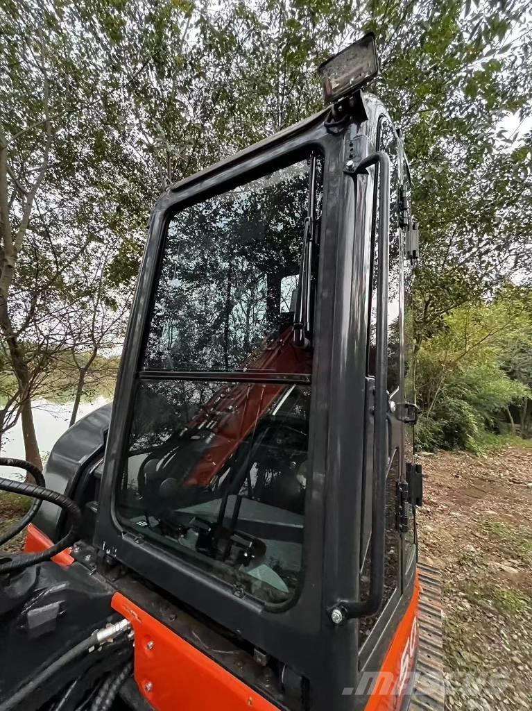 Hitachi ZX 50 Mini ekskavatörler, 7 tona dek