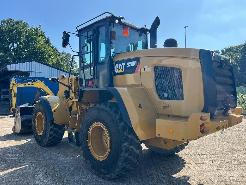 CAT 926M - 926 M Paletli ekskavatörler