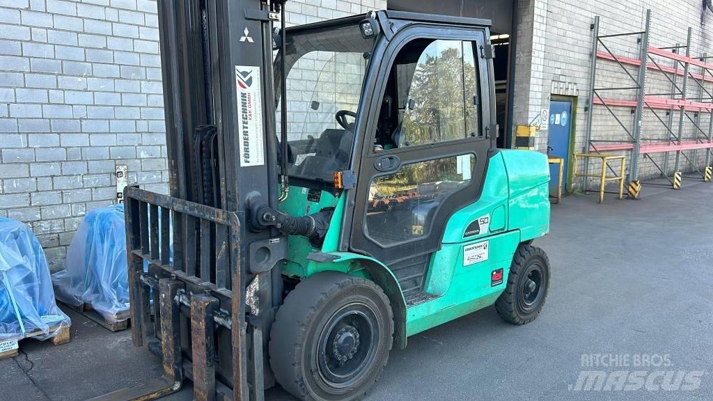 Mitsubishi FD 50 Dizel forkliftler