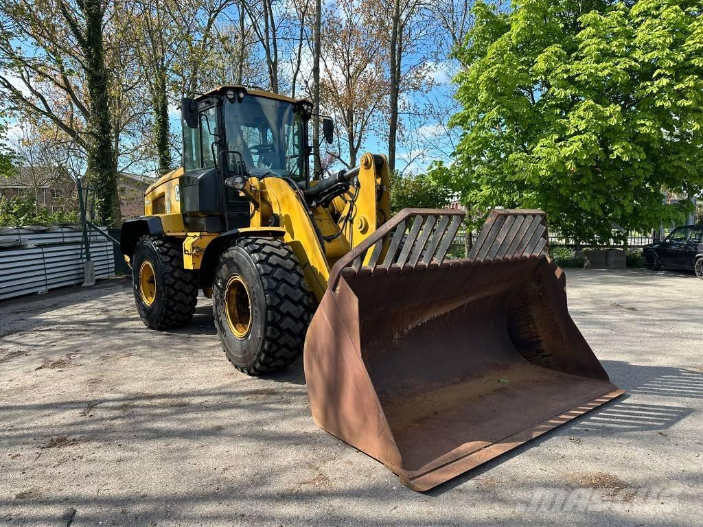 CAT 930 M Tekerlekli yükleyiciler