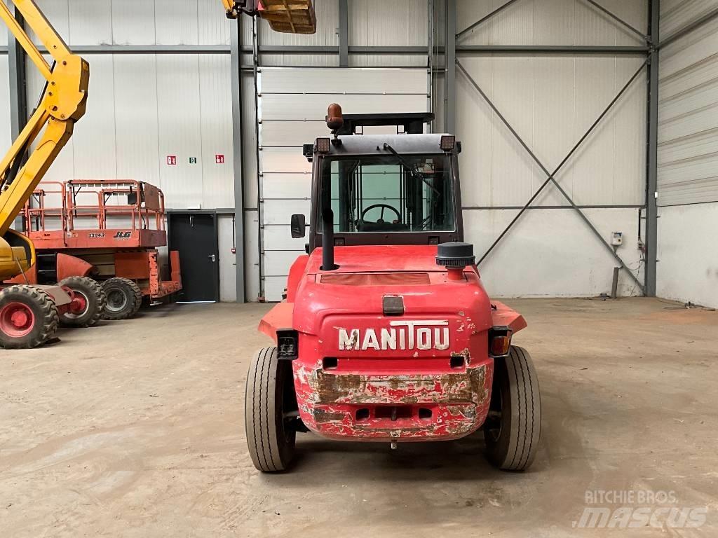 Manitou MC 40 Arazi tipi forklift