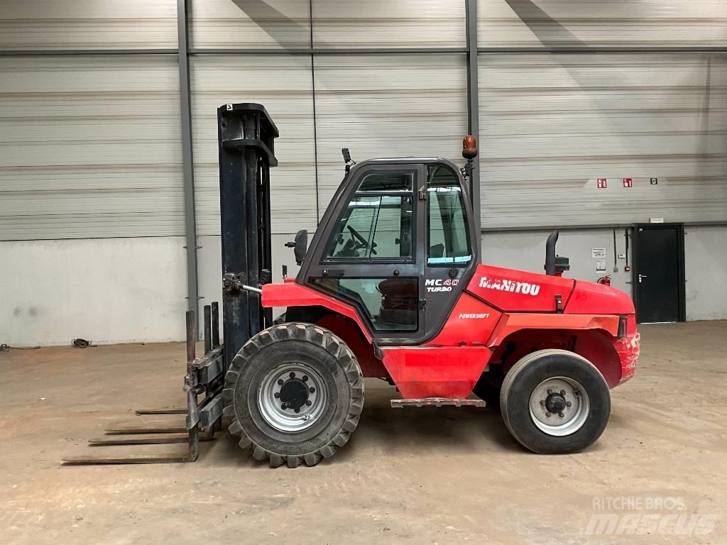 Manitou MC 40 Arazi tipi forklift