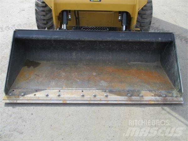CAT 236 D Skid steer loderler