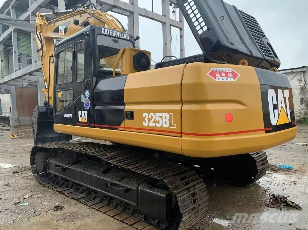 CAT 325 B Paletli ekskavatörler