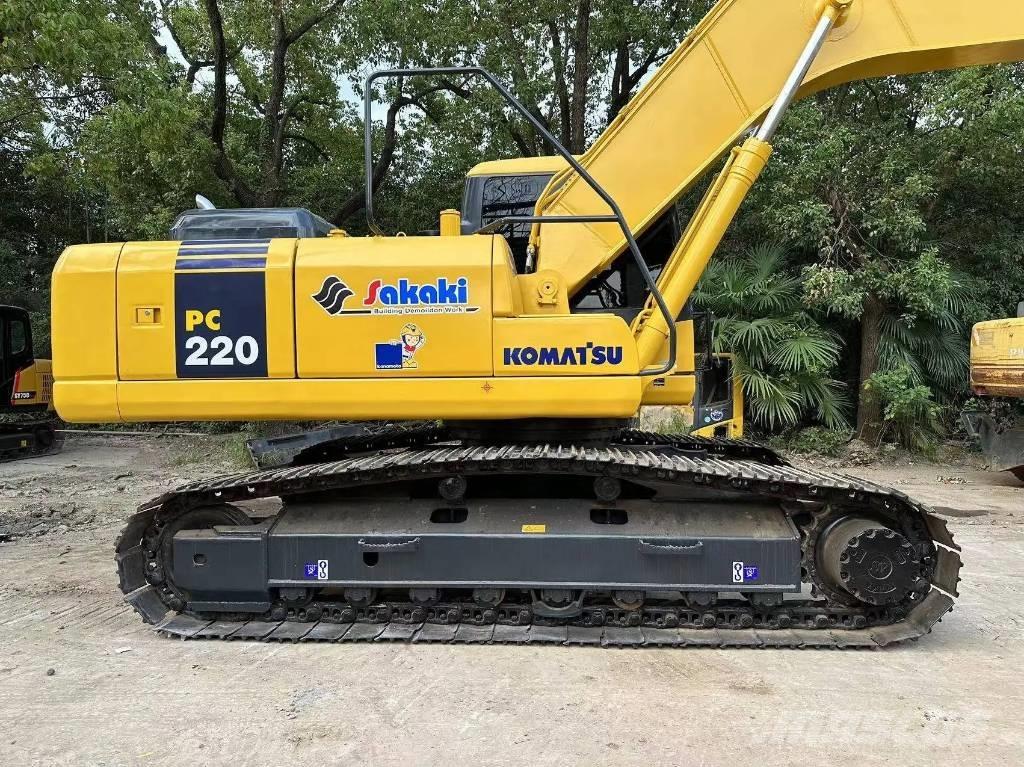 Komatsu PC220-8 Paletli ekskavatörler