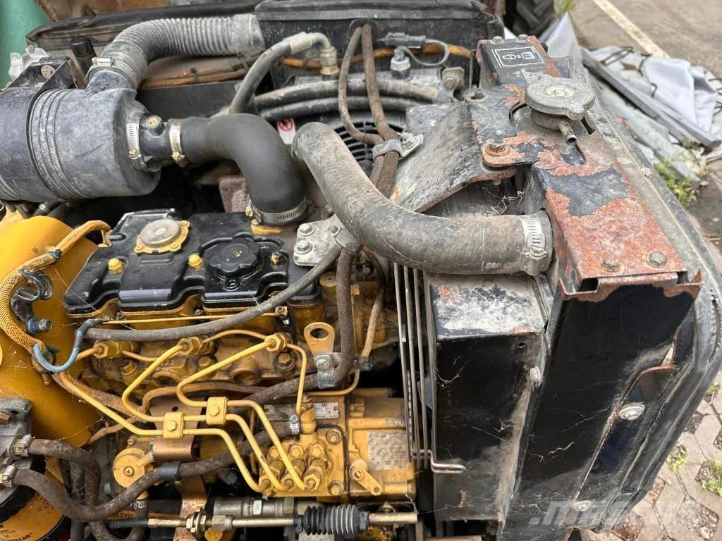 CAT CB-225E Diğer silindirler