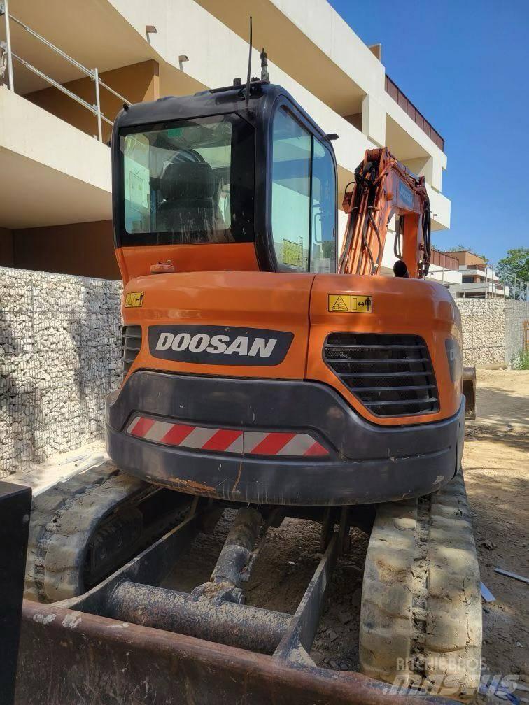 Doosan DX 62 R-3 Mini ekskavatörler, 7 tona dek