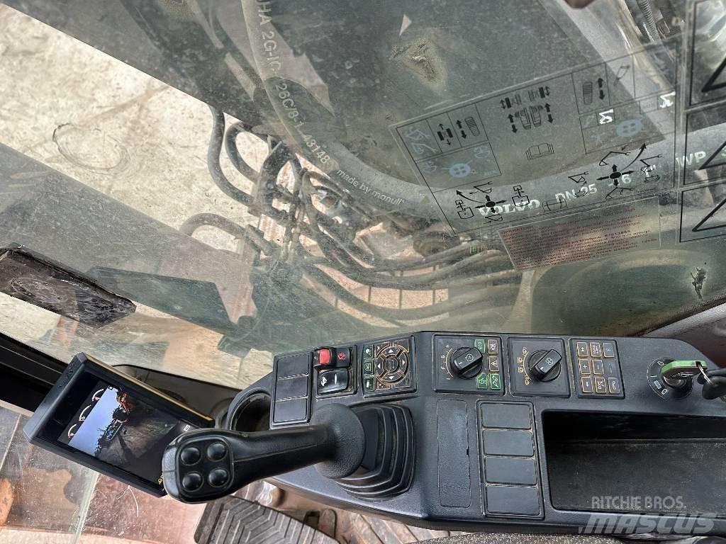 Volvo EC 160 EL Paletli ekskavatörler