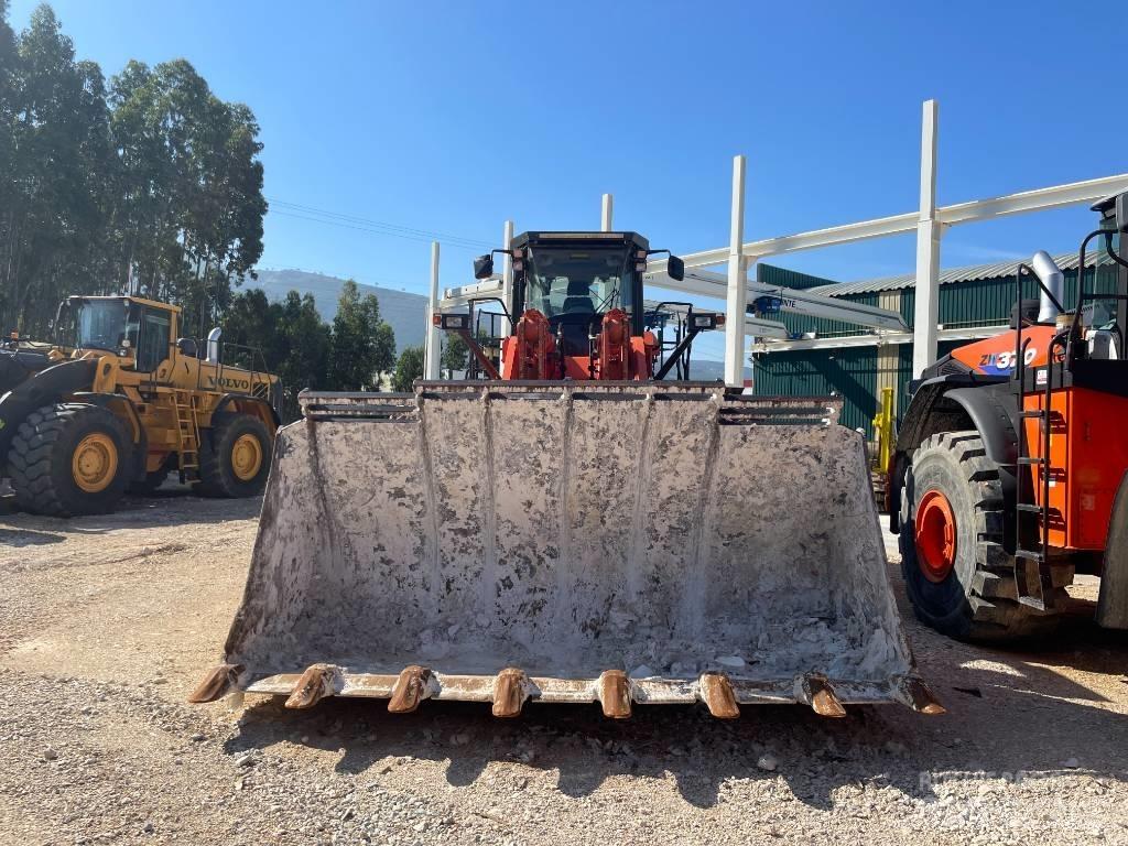 Hitachi ZW 550 - 6 Tekerlekli yükleyiciler