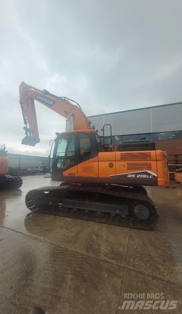 Doosan DX 210 LC-7 Paletli ekskavatörler