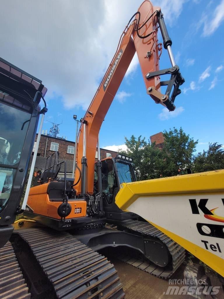 Doosan DX 210 LC-7 Paletli ekskavatörler