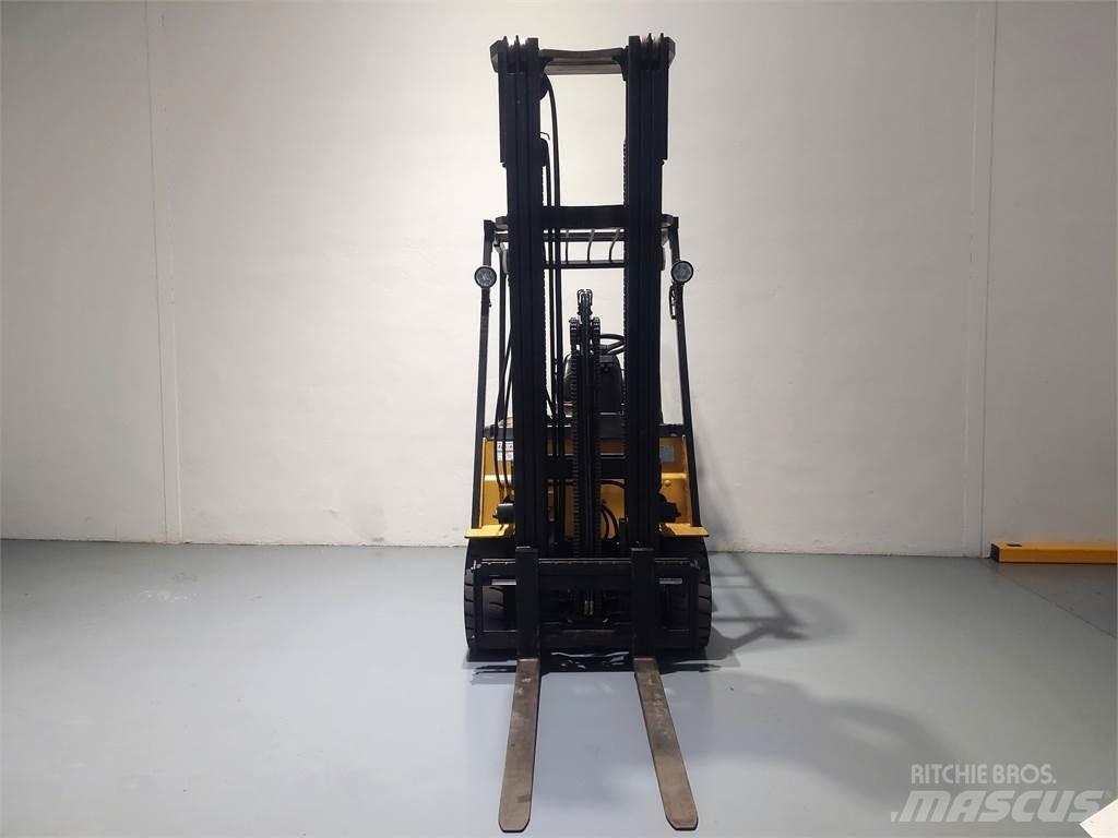 CAT EP25K PAC Elektrikli forkliftler