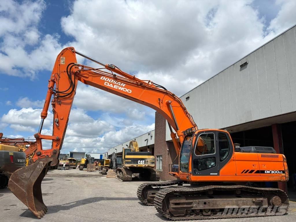 Doosan DX 300 LC Paletli ekskavatörler