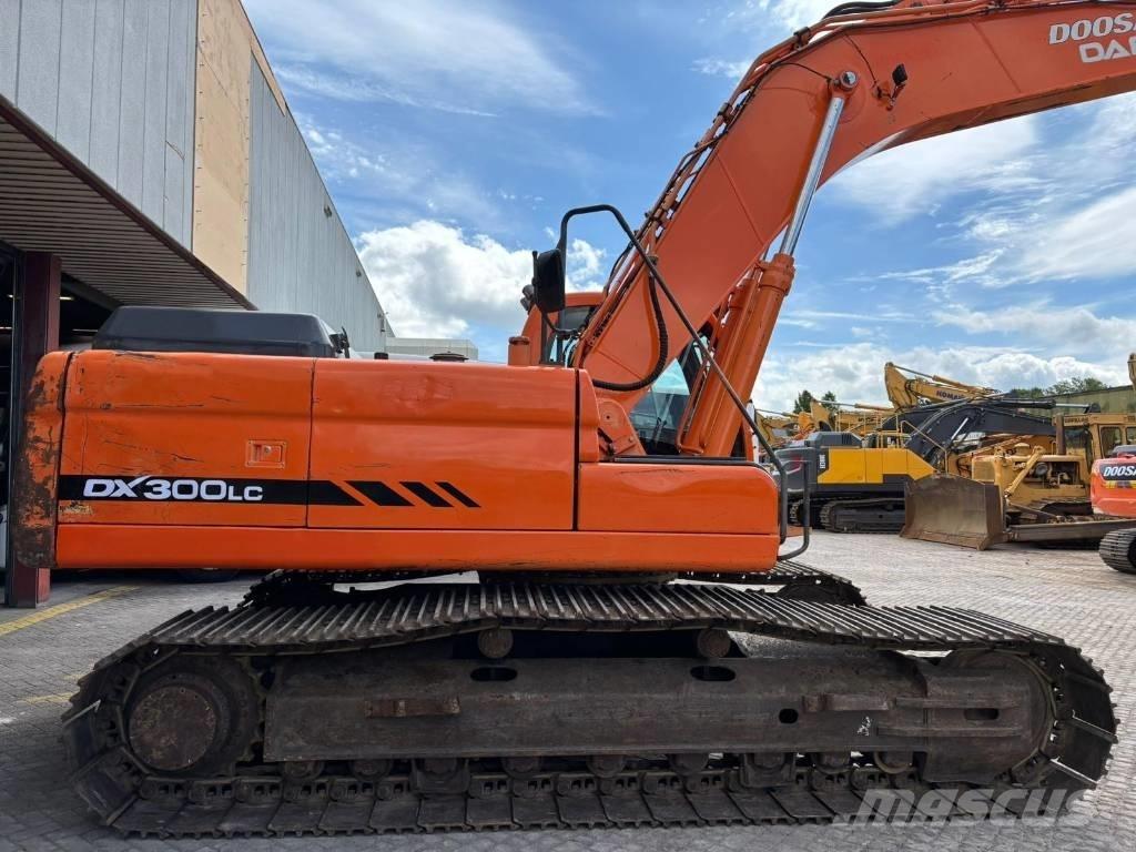 Doosan DX 300 LC Paletli ekskavatörler