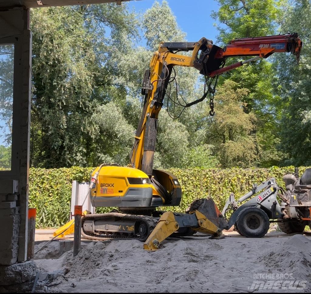 Brokk 500 Yıkım ekskavatörleri