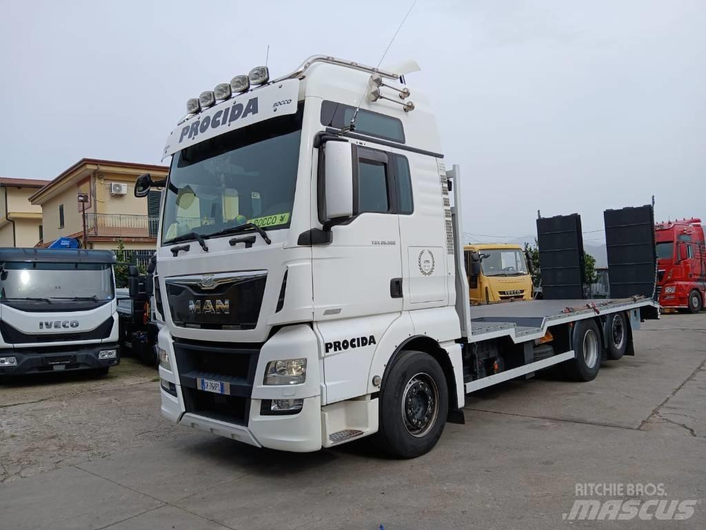 MAN TGX 26.560 Düz Platformlu Oto Çekiciler/vinçli kamyonlar
