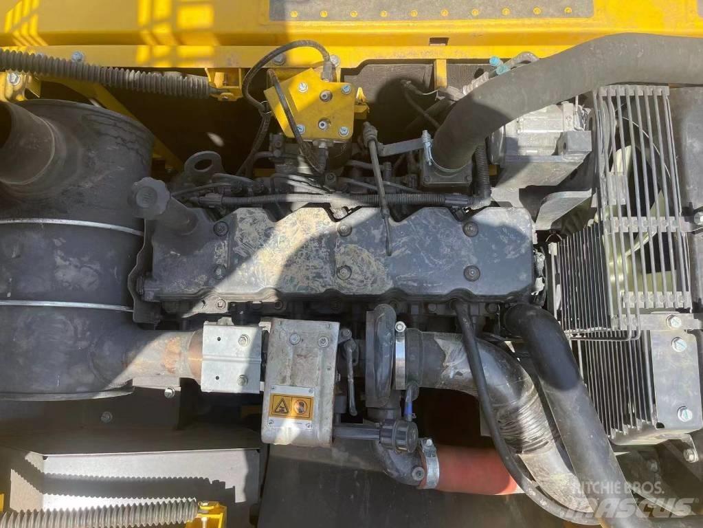 Komatsu PC 270 Paletli ekskavatörler