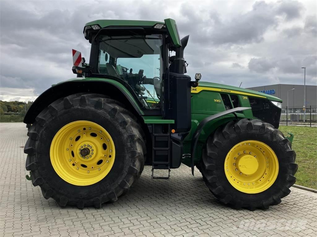 John Deere 7R 330 Traktörler