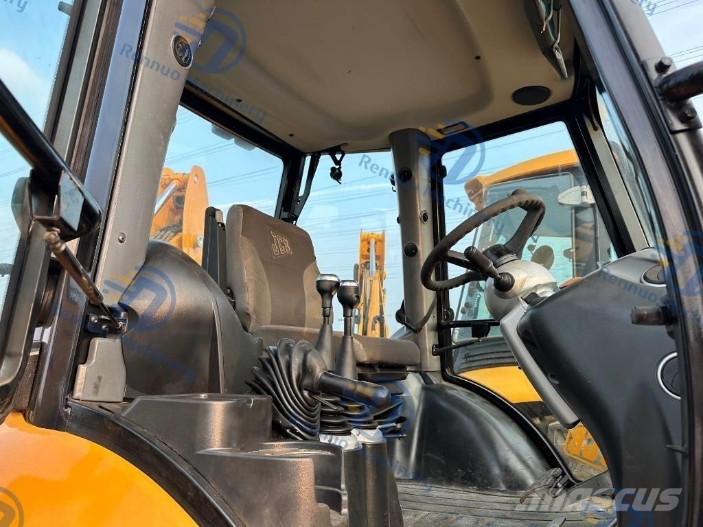 JCB 4 CX Kazıcı yükleyiciler - beko loder