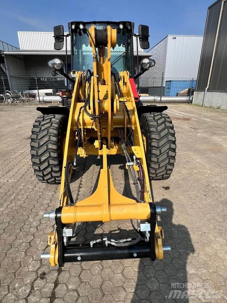 CAT 908 Tekerlekli yükleyiciler