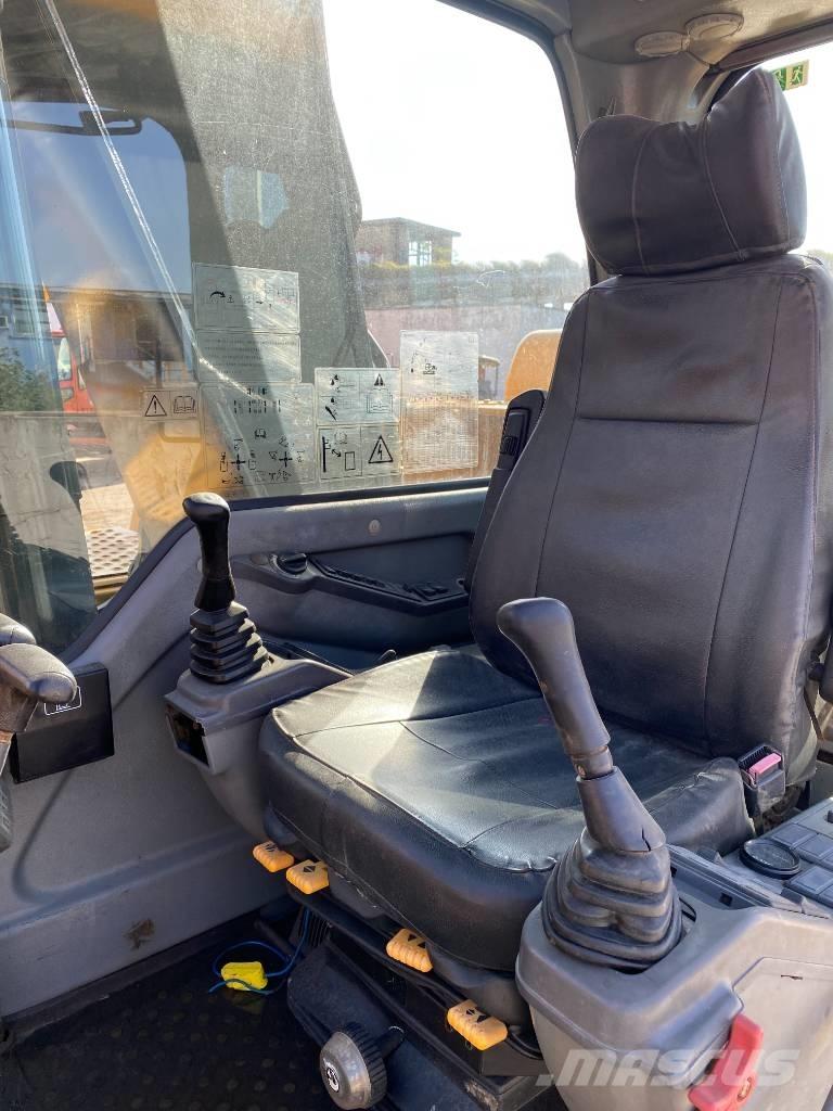 Volvo EC 210 B LC Paletli ekskavatörler