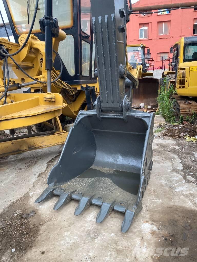 Volvo EC 210 B LC Paletli ekskavatörler