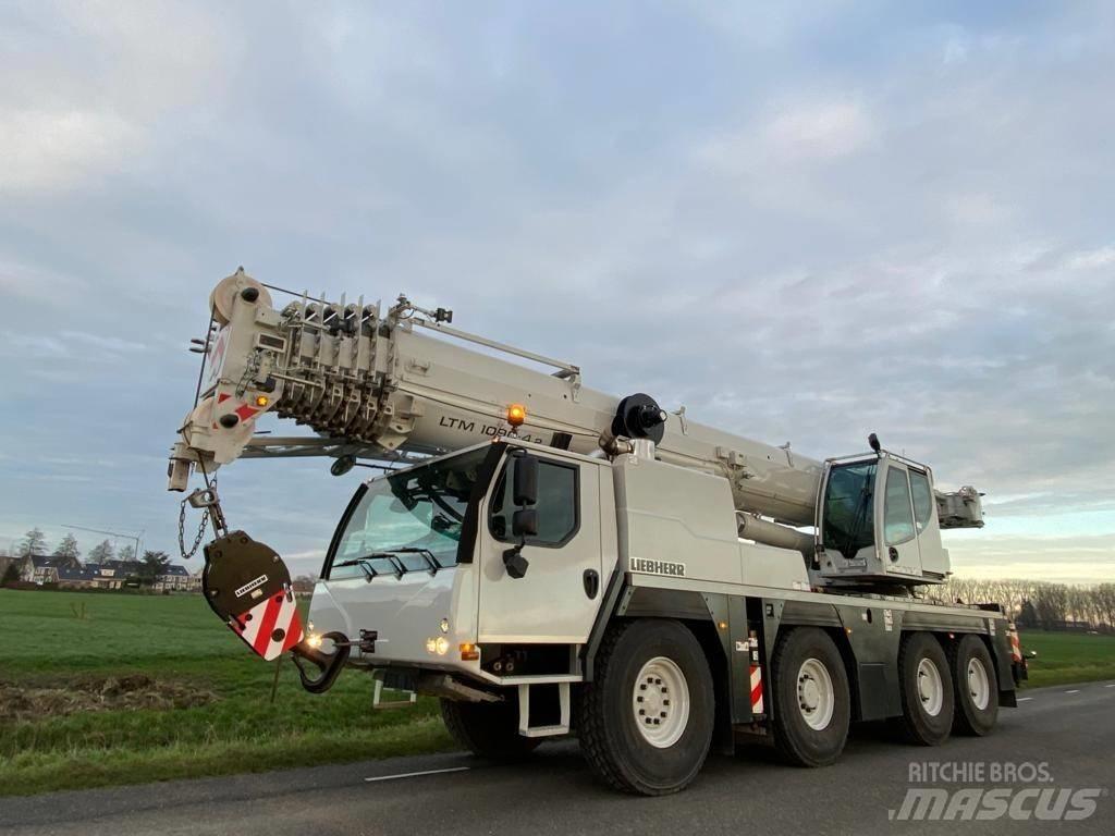 Liebherr LTM1090-4.2 Yol-Arazi Tipi Vinçler (AT)