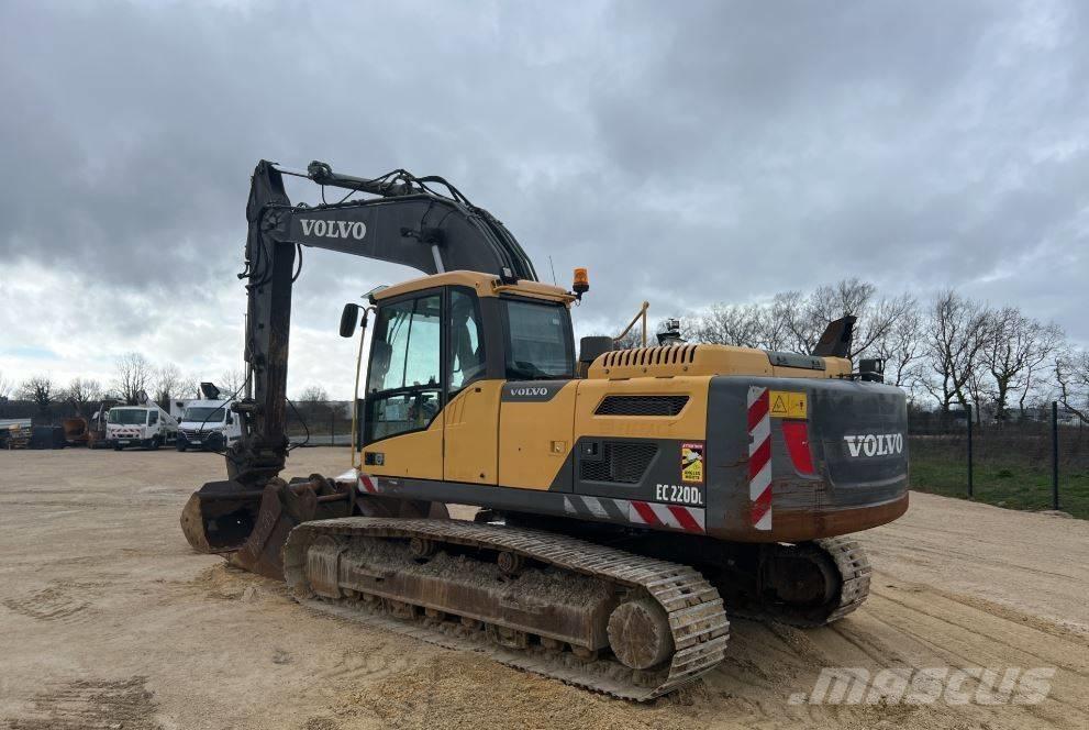 Volvo EC 220 DL Paletli ekskavatörler