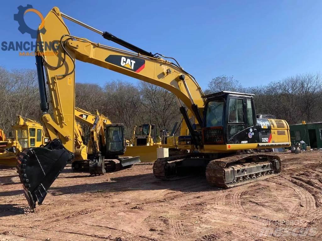 CAT 325 D Paletli ekskavatörler