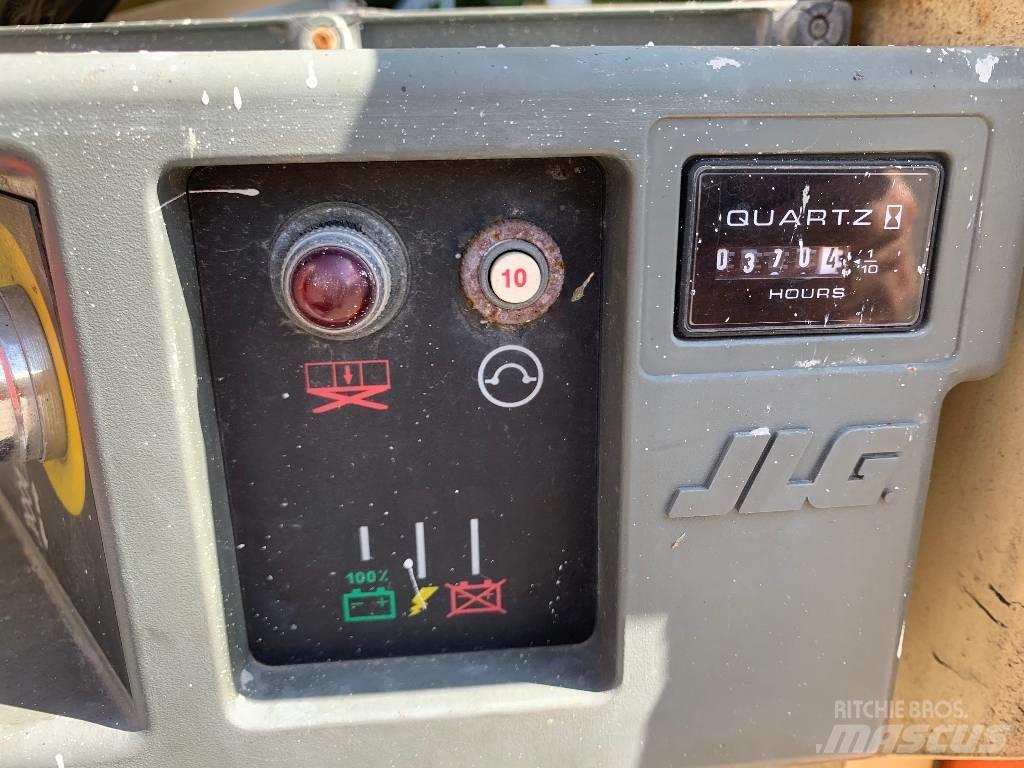 JLG 2630 ES Makasli platformlar