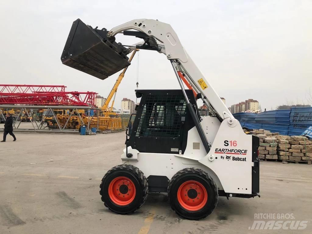 Bobcat S16 Skid steer loderler