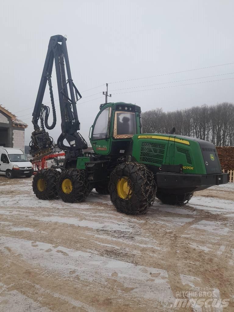 John Deere 1070 E Biçerdöverler