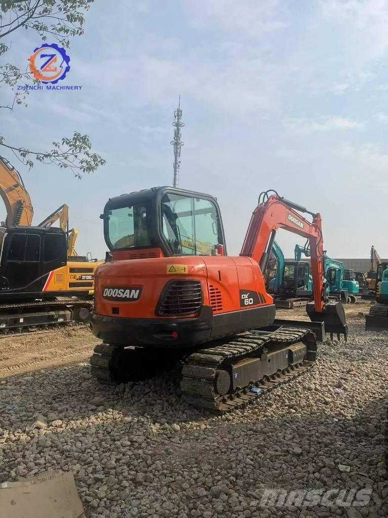 Doosan DX 60 Mini ekskavatörler, 7 tona dek