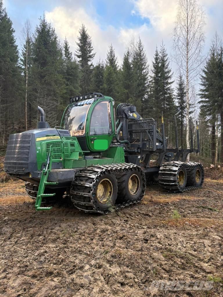 John Deere 1210G Tomruk yükleyici traktörler