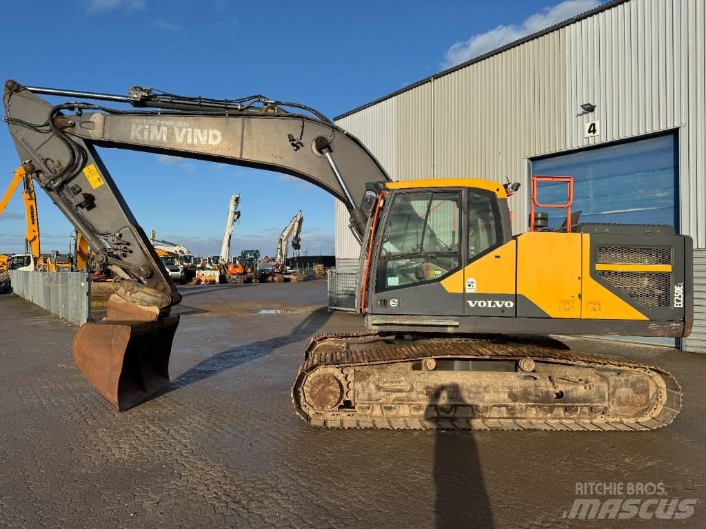 Volvo EC 250 EL Paletli ekskavatörler