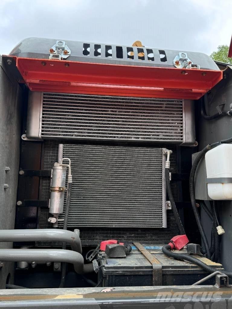 Hitachi ZX 200-3 G Paletli ekskavatörler