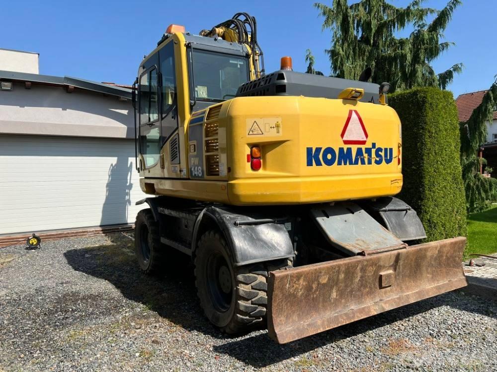 Komatsu PW 148-8 Lastik tekerli ekskavatörler