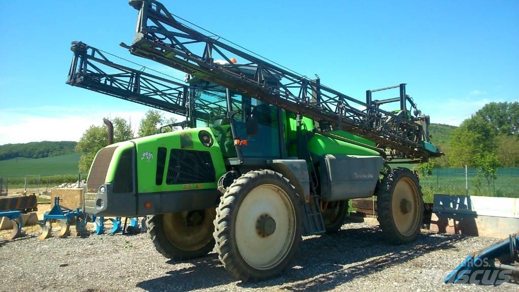 Tecnoma Laser 4240 Kendinden tahrikli pülverizatörler